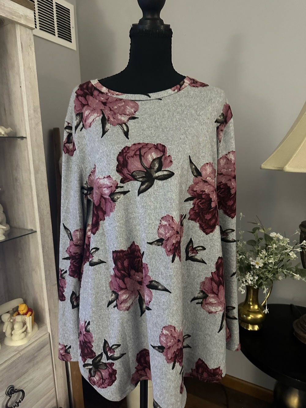 Floral Long-Sleeve Knit Top in Heather Gray and Mauve